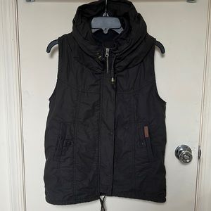 EUC Cute Vest S/M(please see measurements) in Dark Green